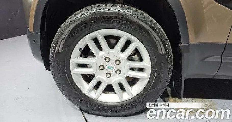 Land Rover Defender 