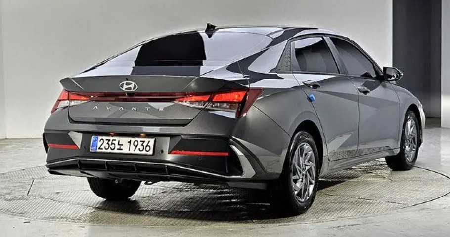 Hyundai Avante 