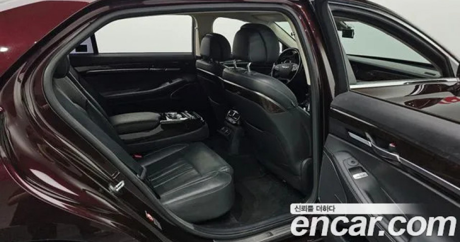 Genesis G90 