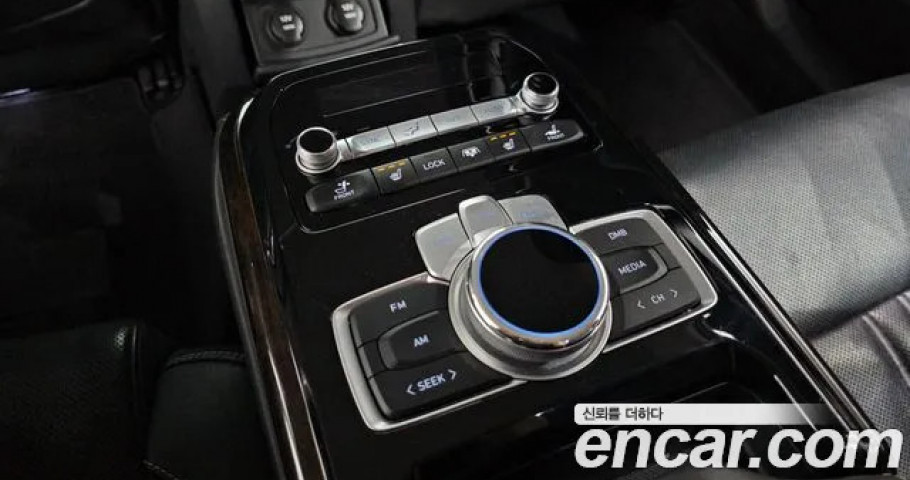 Genesis G90 