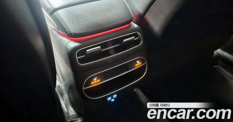 Genesis Gv70 