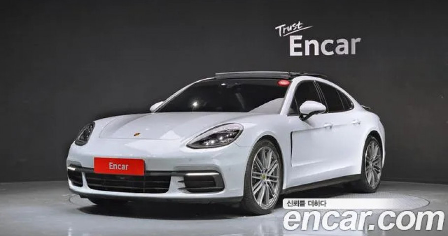 Porsche Panamera 