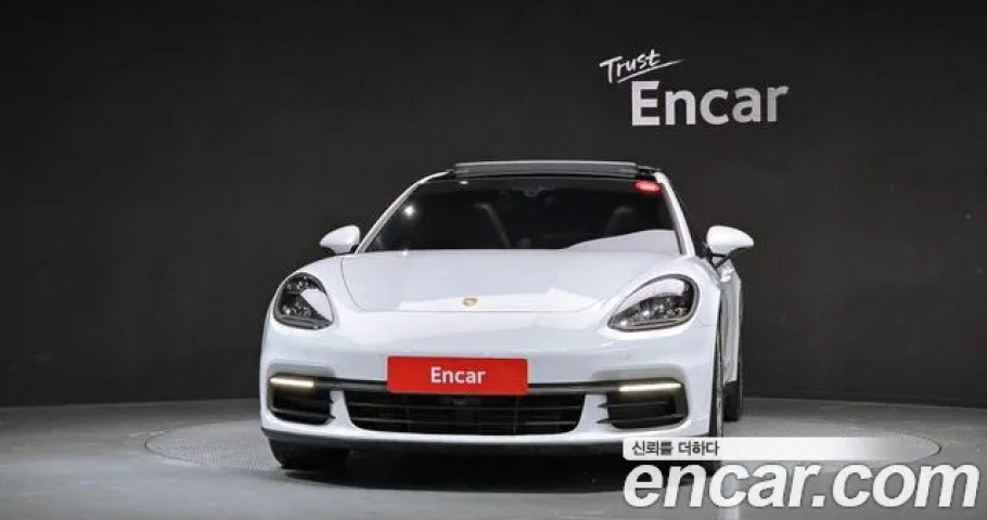 Porsche Panamera 