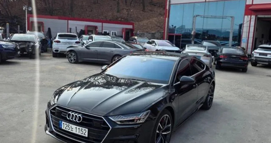 Audi A7 