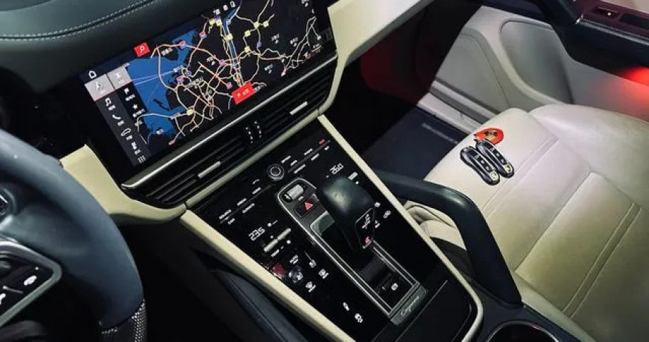 Porsche Cayenne 