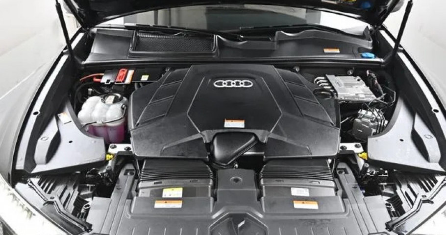 Audi Q8 