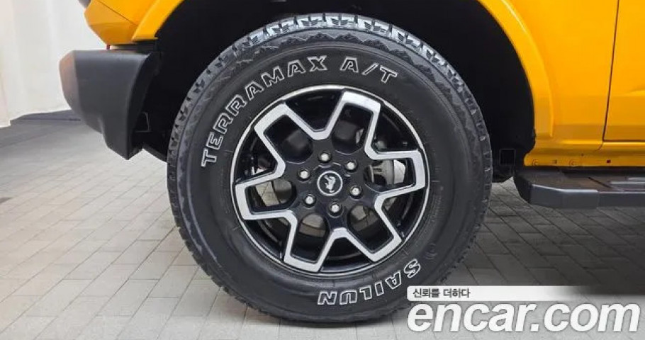 Ford Bronco 