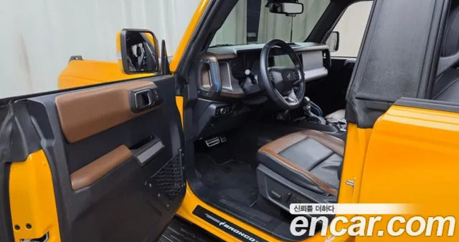 Ford Bronco 