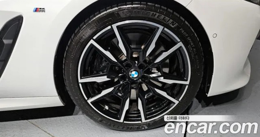 Bmw 8-Series 