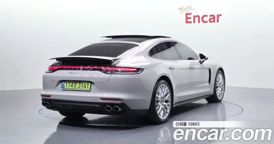 Porsche Panamera 