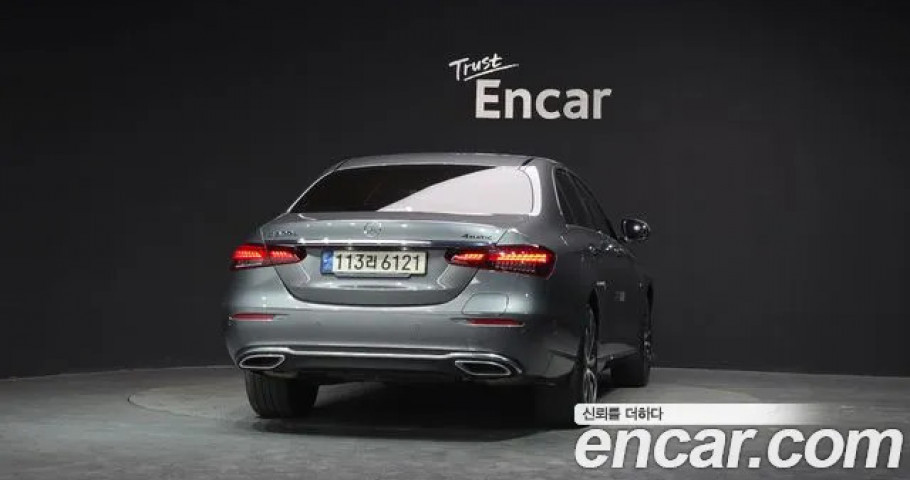 Mercedes-Benz E-Class 