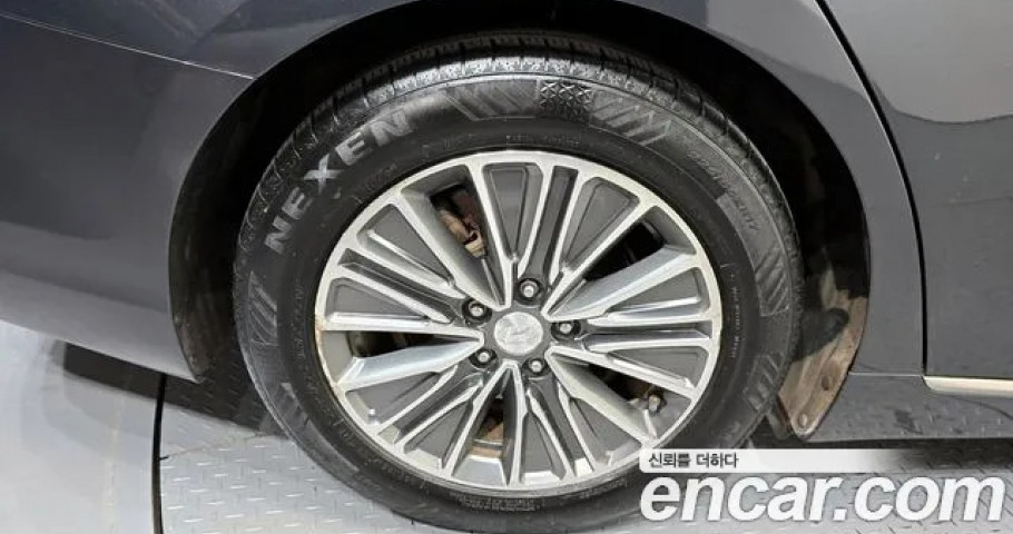 Hyundai Grandeur 