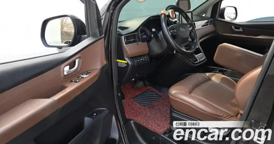 Hyundai Starex 