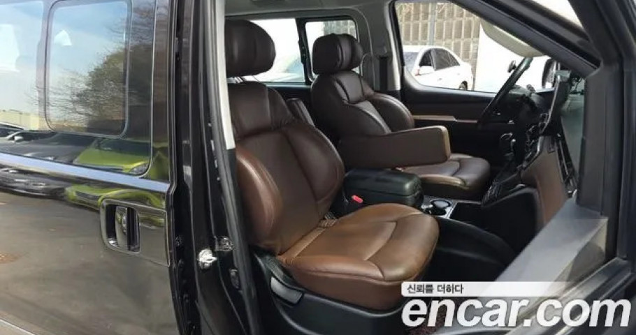 Hyundai Starex 
