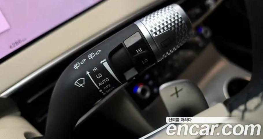 Genesis Gv70 