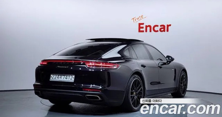 Porsche Panamera 
