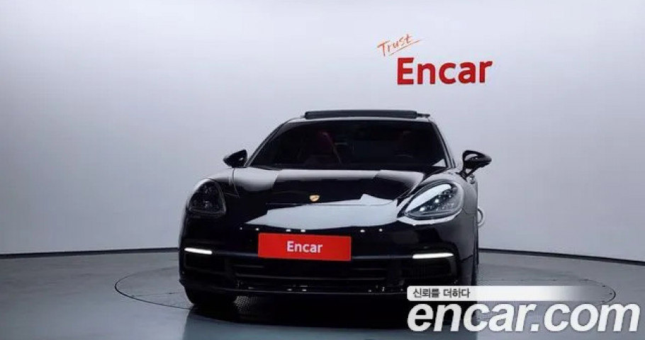 Porsche Panamera 