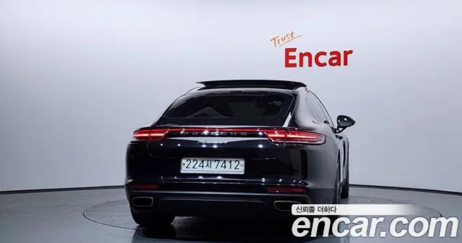 Porsche Panamera 
