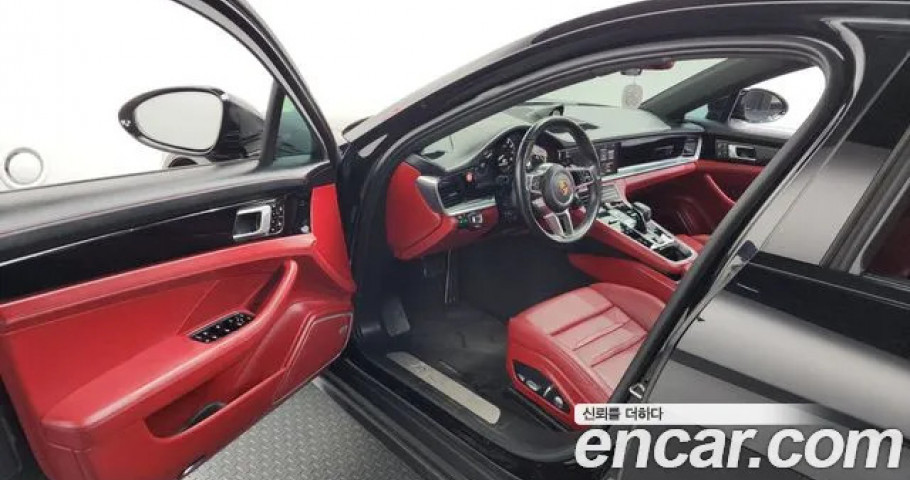 Porsche Panamera 