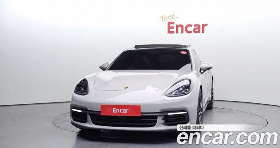 Porsche Panamera 