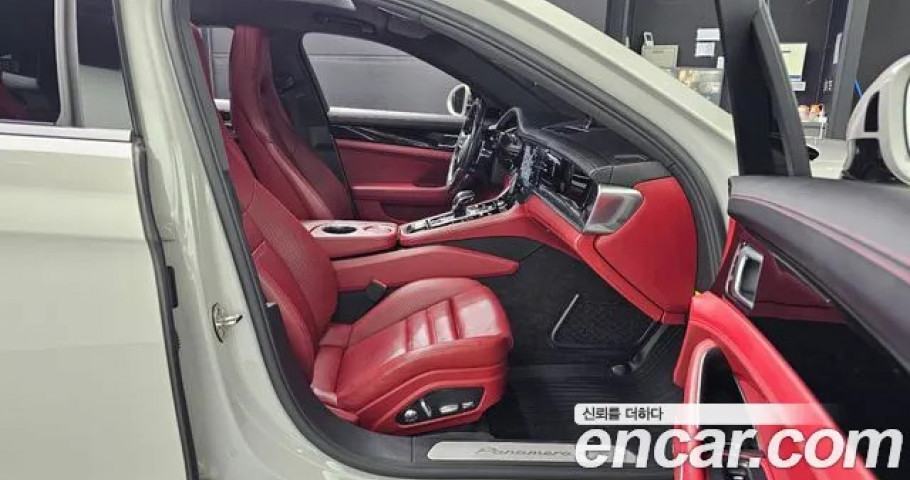Porsche Panamera 