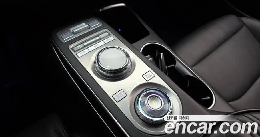 Genesis Gv70 