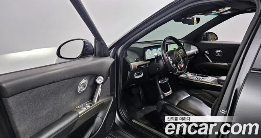 Genesis Gv60 