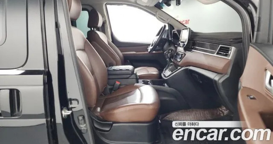 Hyundai Starex 