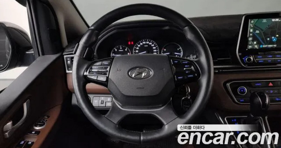 Hyundai Starex 