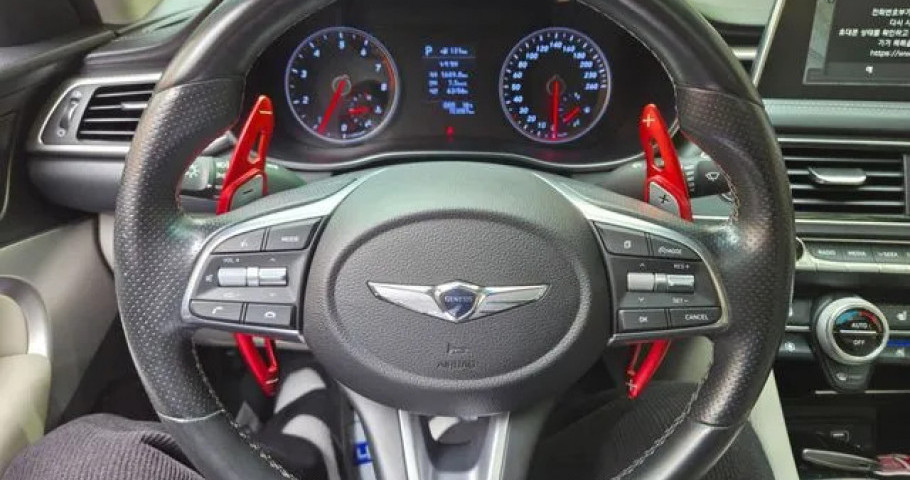 Genesis G70 