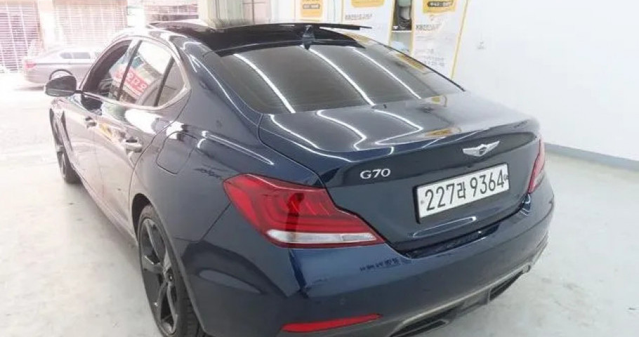 Genesis G70 