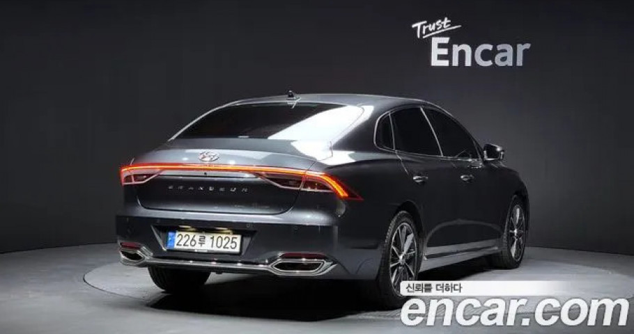 Hyundai Grandeur 