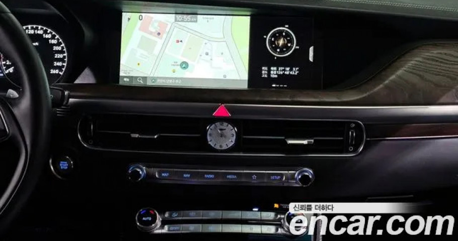 Genesis G90 