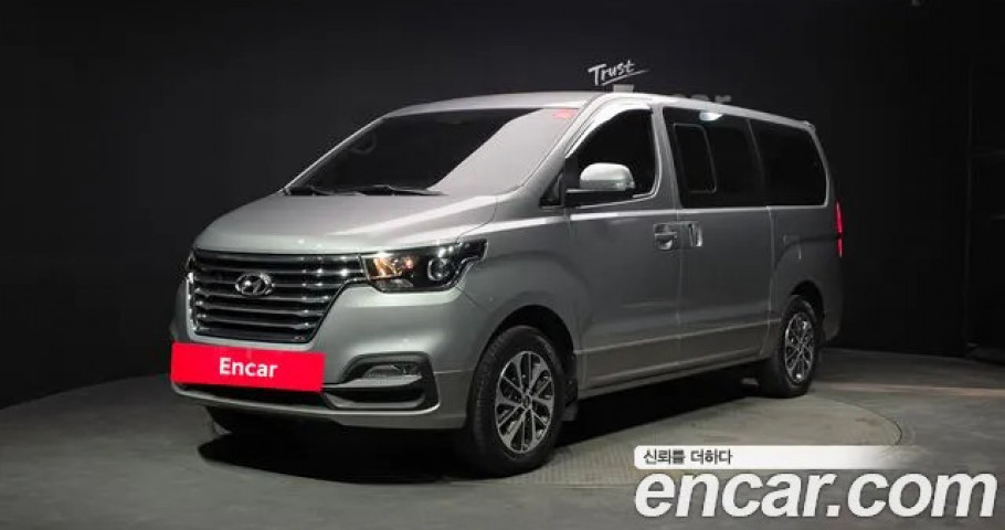 Hyundai Starex 
