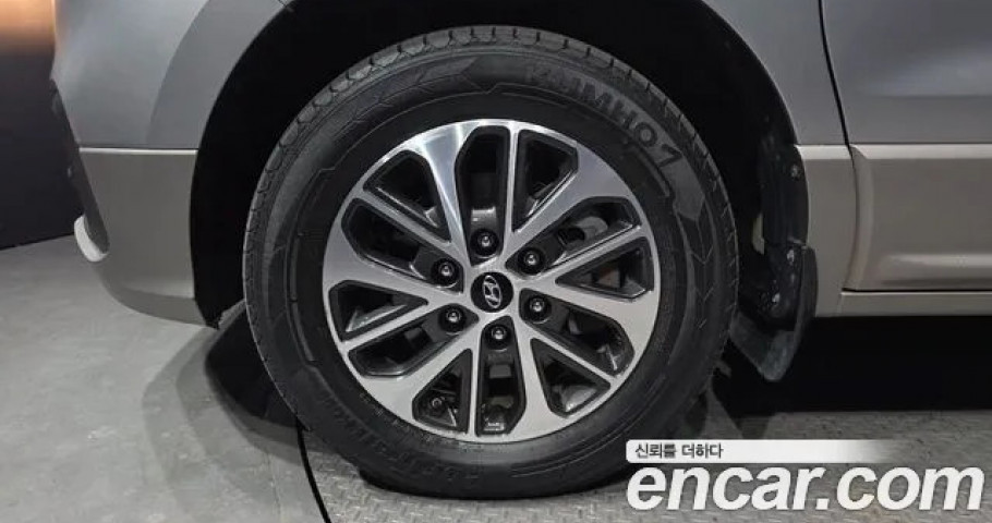 Hyundai Starex 
