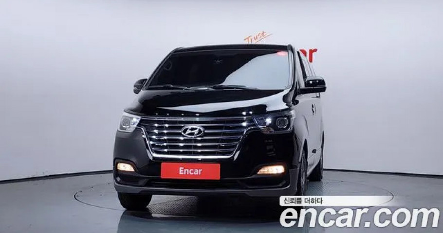 Hyundai Starex 