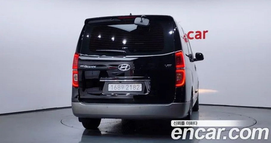 Hyundai Starex 