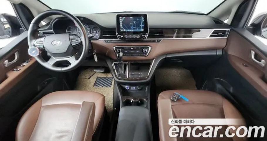 Hyundai Starex 