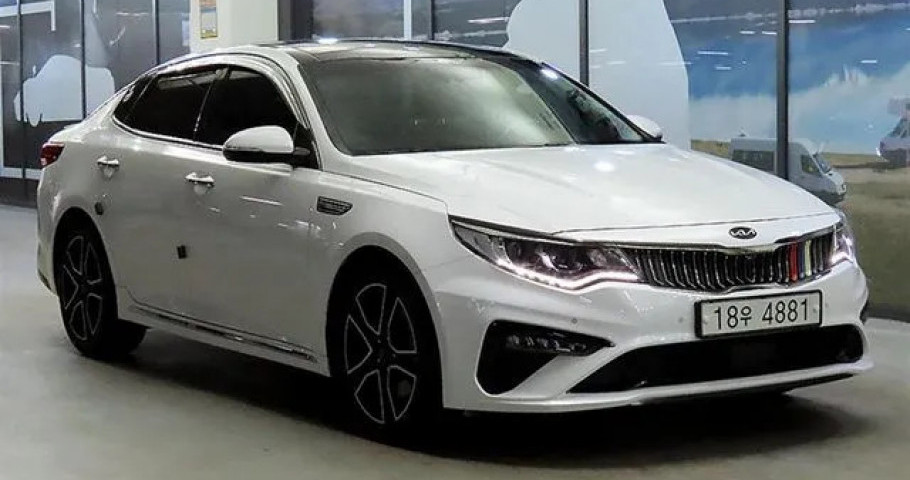 Kia K5 