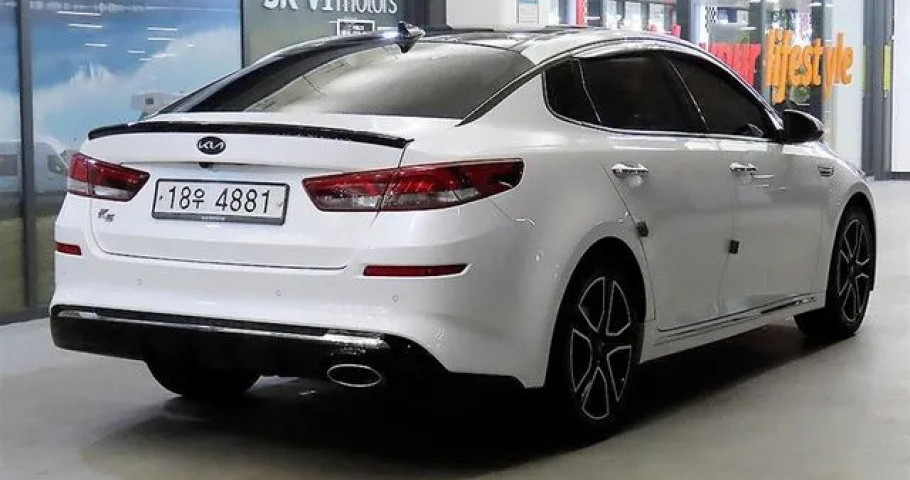 Kia K5 