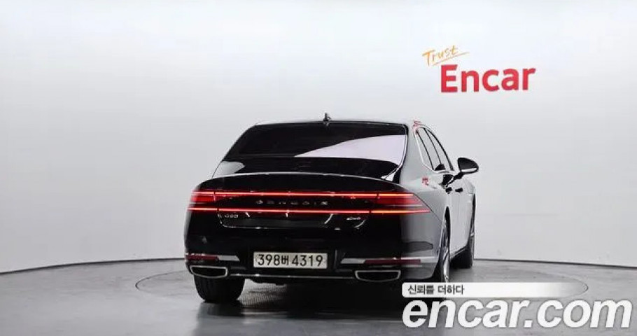 Genesis G90 
