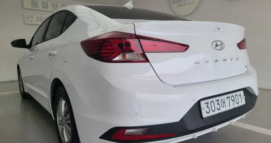 Hyundai Avante (Elantra) 