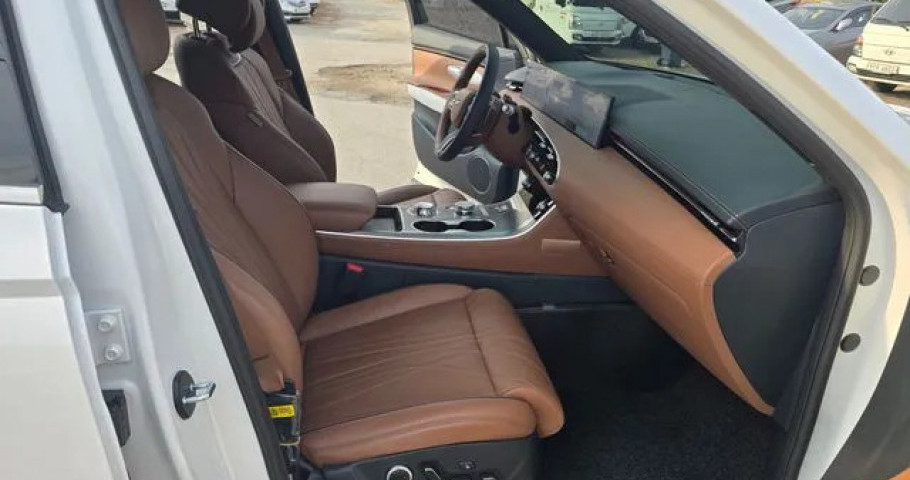 Genesis Gv70 