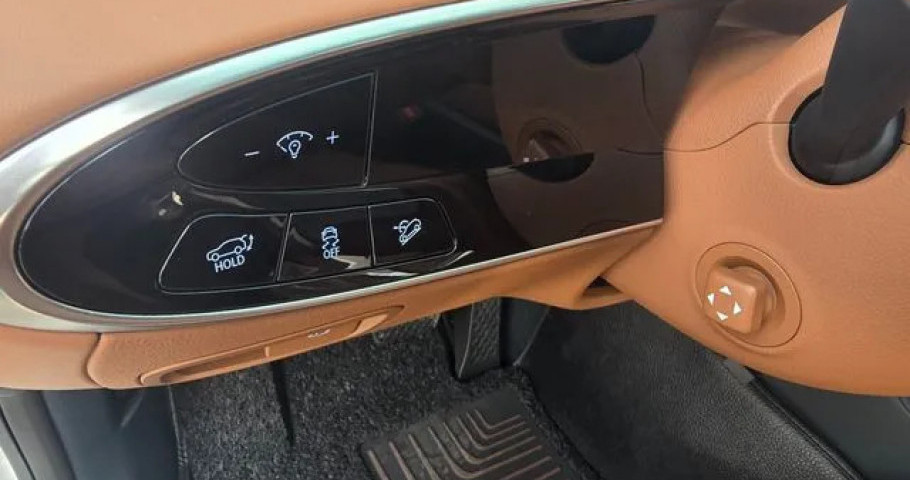Genesis Gv70 
