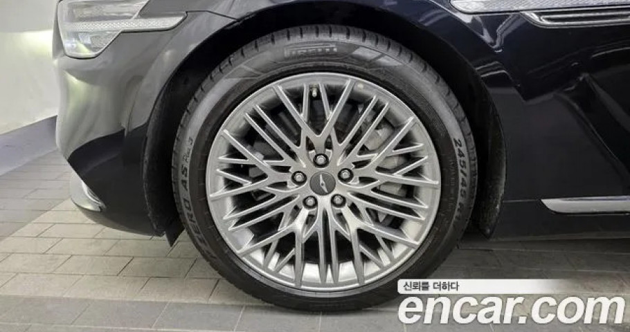 Genesis G90 