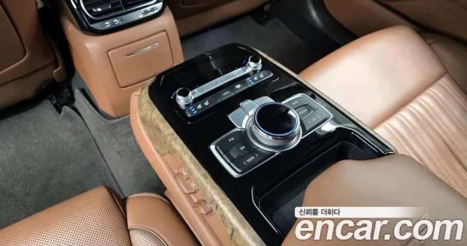 Genesis G90 