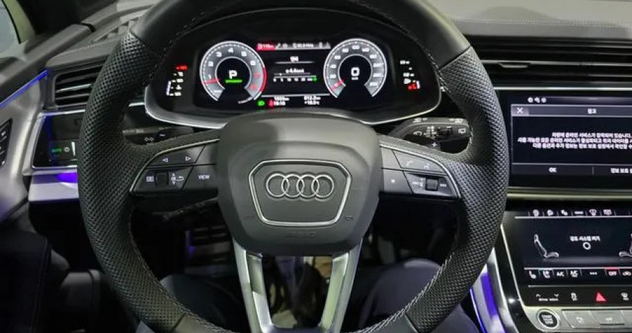 Audi Q7 