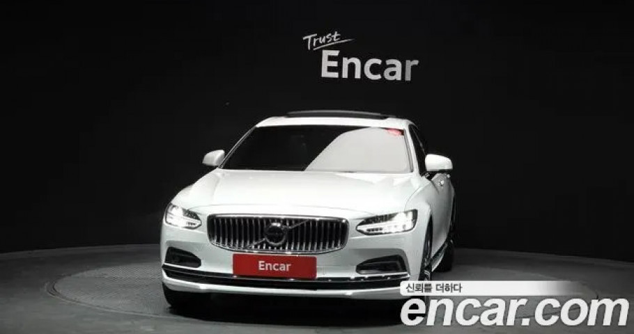 Volvo S90 