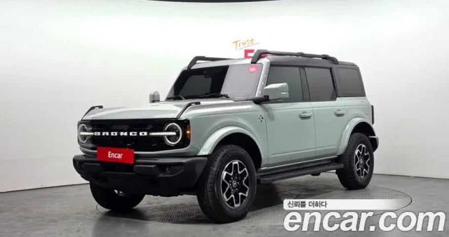 Ford Bronco 