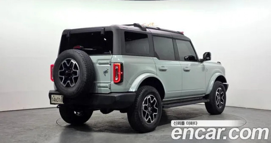 Ford Bronco 